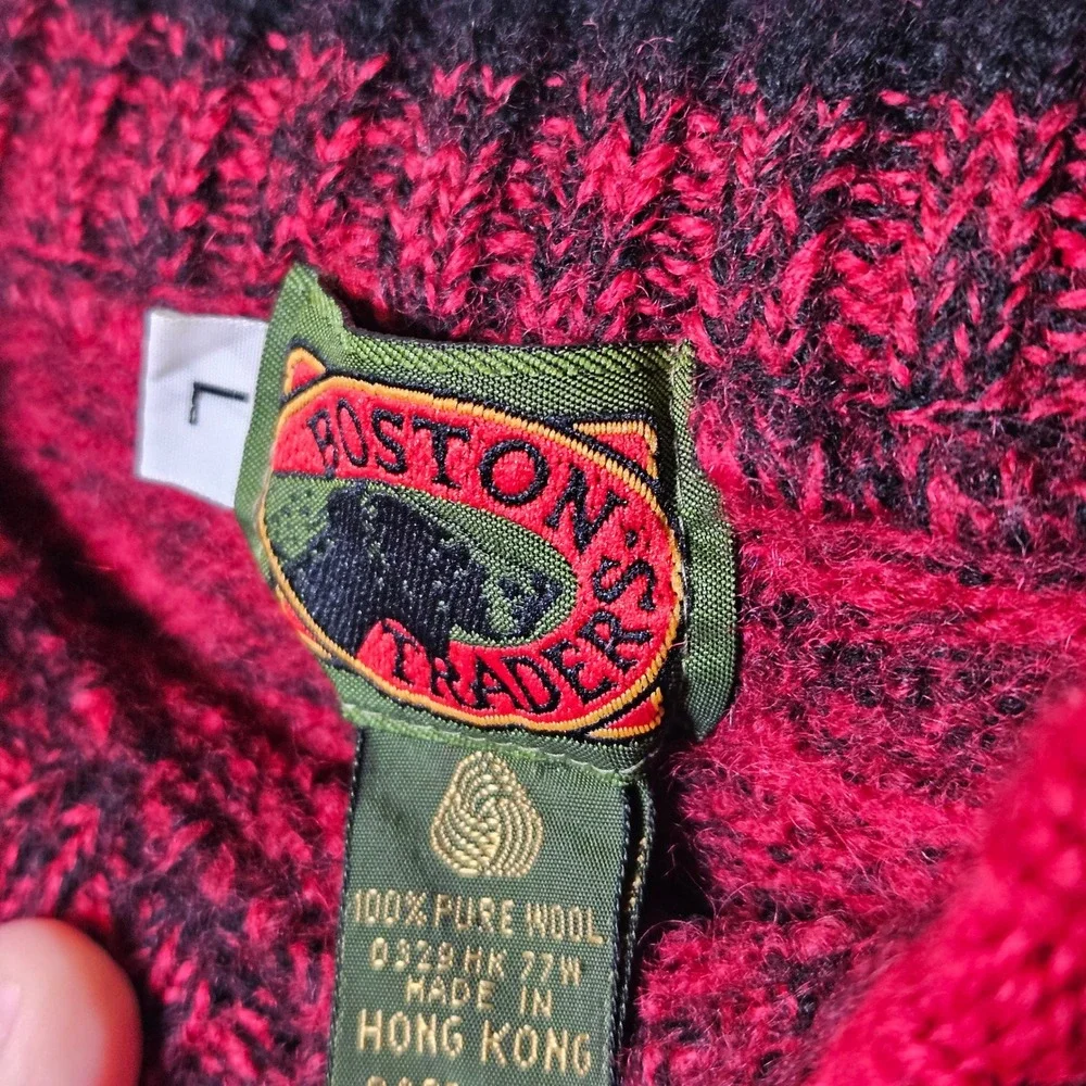 Boston Traders Vintage Pure Wool Knit Sweater Large Red‎ Black Crewneck Winter